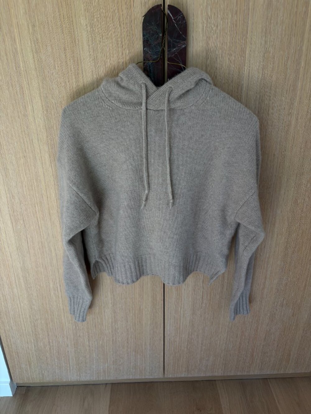 Babaton Cashmere Hoody